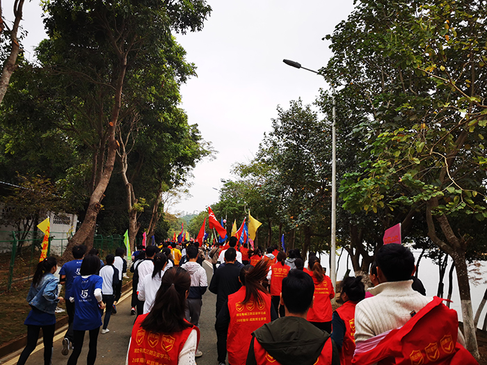 芭乐视频色版APP受邀参与魅力凤岗，迎新长跑活动