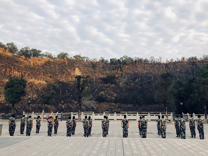 芭乐视频色版APP新年拓展训练